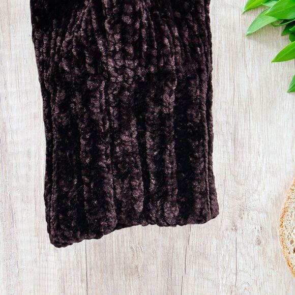 Orvis Womens Chenille Sweater Plum Size Small Crew Neck Cozy Warm Winter - Picture 3 of 9